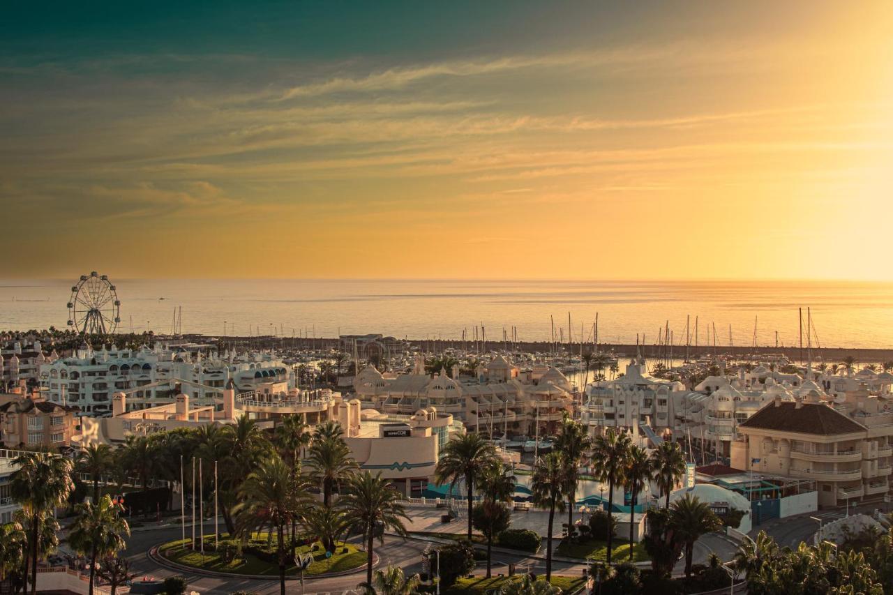 Apartment Puerto Marina - First Line Beach - Benalmadena - Malaga المظهر الخارجي الصورة