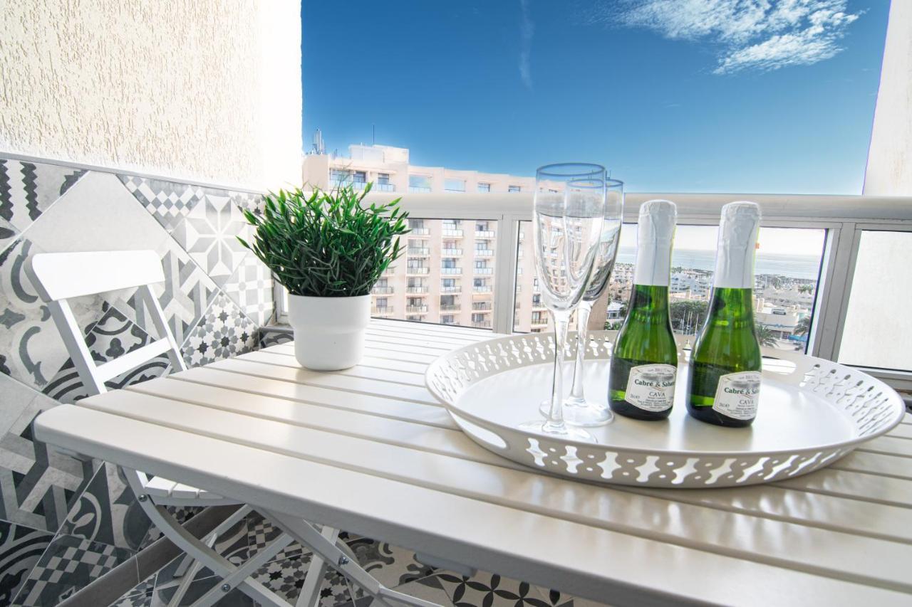 Apartment Puerto Marina - First Line Beach - Benalmadena - Malaga المظهر الخارجي الصورة